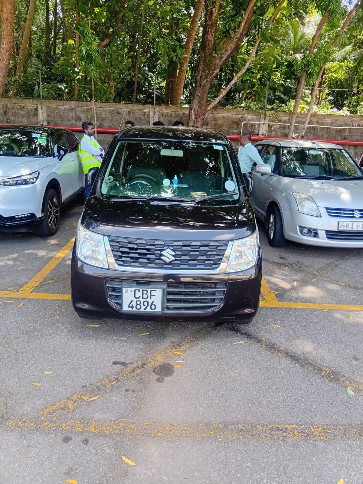 Comfortable vehicle available for AC and Non-AC hire